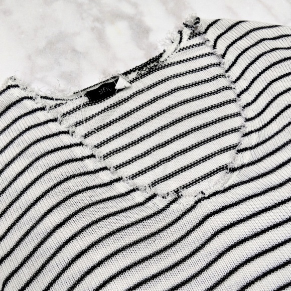 BDG Black & White Striped fringe Top - Picture 5 of 7